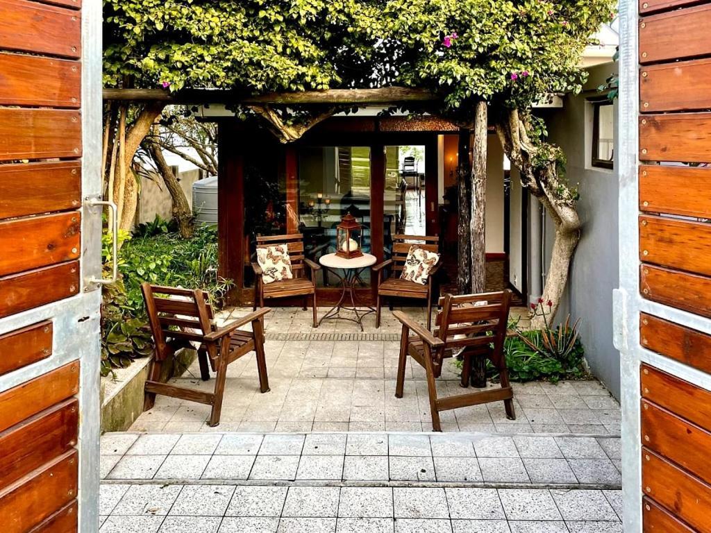 Oyster Bay Ten On Tornyn Exterior photo